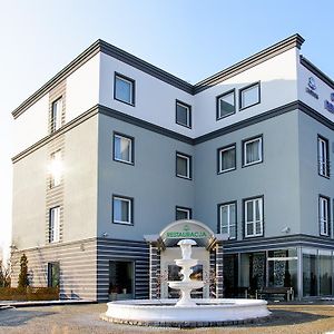 L'Ascada Hotel シレーム Exterior photo