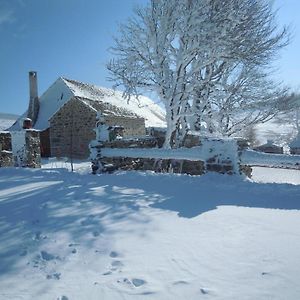 レ・ゼスターブル Le Francillon Bed & Breakfast Exterior photo