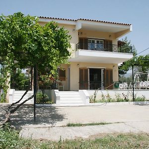 Villa Vlichos アマリントス Exterior photo