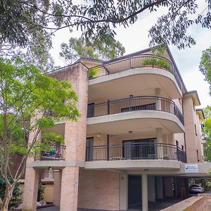 Parkside Apartments Parramatta シドニー Exterior photo