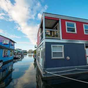 A Float Home B&B In Fisherman'S Wharf ビクトリア Exterior photo