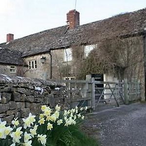 ホテル The Hare And Hounds Chedworth Exterior photo