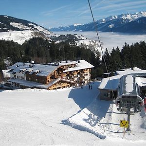 Panorama Chalets Am Pass Thurn ミッタージル Exterior photo