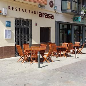 ホテル Hostal Restaurante Arasa Santa Bárbara Exterior photo