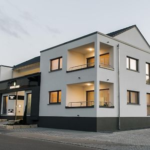 Business And Family Homes ブルクアウ Exterior photo