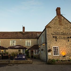 Mildmay Arms Queen Camel Exterior photo