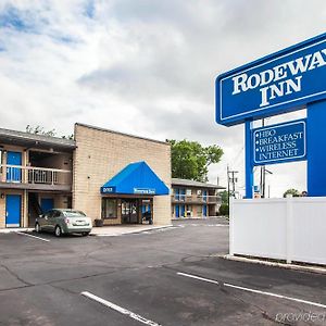 Rodeway Inn ローウェイ Exterior photo