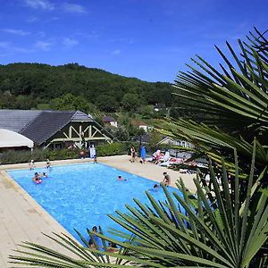 ホテル Terres De France - Les Hameaux Du Perrier Lissac-sur-Couze Exterior photo