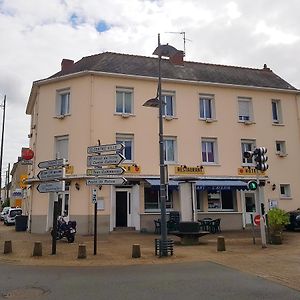 Hotel Restaurant L'Avenir サン・ピエール・デ・コール Exterior photo