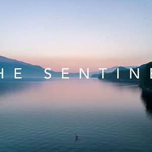 ホテル The Sentinel Kaslo Exterior photo