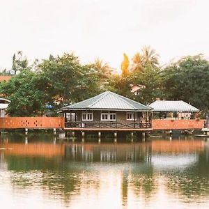 Hans Cottage Botel ケープ・コースト Exterior photo