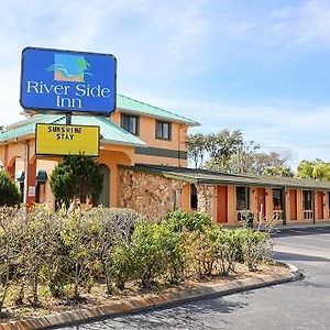 River Side Inn ニューポート・リッチー Exterior photo