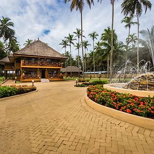 Maaha Beach Resort Anochi Exterior photo