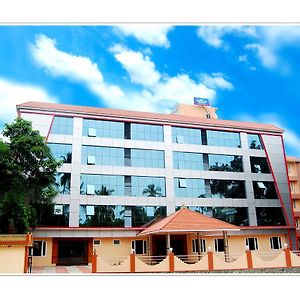 ホテル Sree Gokulam Sabari Chavakkad Exterior photo