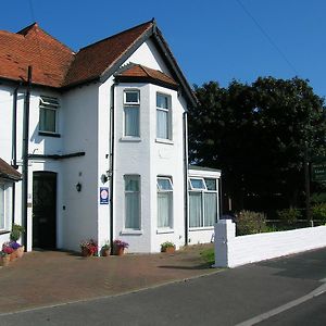 Avon Manor Guest House リー・オン・ザ・ソレント Exterior photo