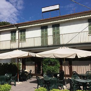 Albergo Adige ボアーラ・ピザーニ Exterior photo