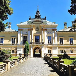 ホテル Zamek Světlá nad Sázavou Exterior photo