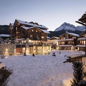 Post Alpina - Family Mountain Chalets サン・カンディド Exterior photo