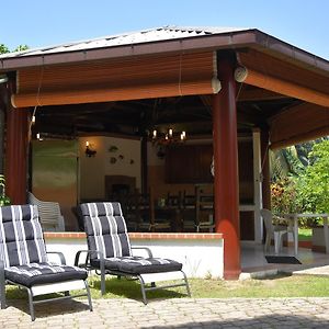 Jessies Guest House Seychelles ボー・ヴァロン Exterior photo