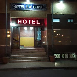 Hotel La Brise エイン・エル・トゥルク Exterior photo