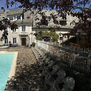 Argences-en-Aubrac Le Clos De Banes Bed & Breakfast Exterior photo