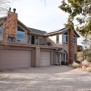 New Harmony Harmony Belle At Kolob Canyon Bed & Breakfast Exterior photo