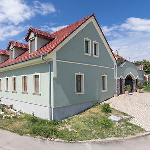 Apartmany Fojtova Studna セドレツ Exterior photo