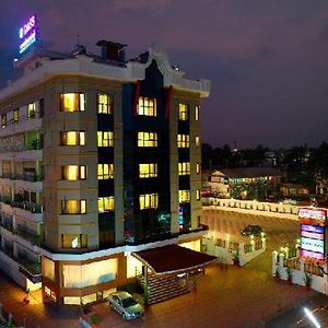 ダス コンチネンタル ホテル Thrissur Exterior photo