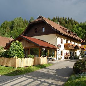 ホテル Gasthof Martinihof Latschach ober dem Faakersee Exterior photo