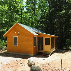 Okie Dokie Cabins タムワース  Exterior photo