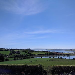 Kilbrittain Seafield Farmhouse Bed & Breakfast Exterior photo