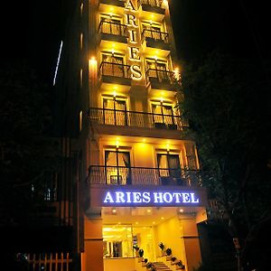 Aries Hotel トゥイホア Exterior photo