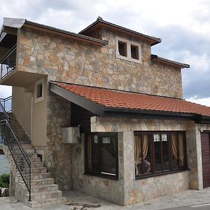 Nikšić Ostroske Grede Bed & Breakfast Exterior photo