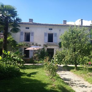 Champagne-et-Fontaine Domaine De Puytirel Bed & Breakfast Exterior photo