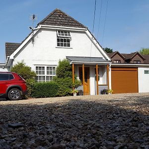 ウィンボーン・ミンスター Canford Crossing Bed & Breakfast Exterior photo