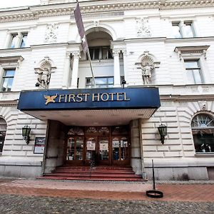 First Hotel Statt カールスクルーナ Exterior photo