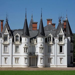 Noailly Chateau De La Motte Bed & Breakfast Exterior photo