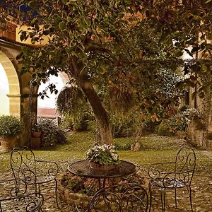 Antica Dimora Del Gruccione, Albergo Diffuso サントゥ・ルッスルジュ Exterior photo