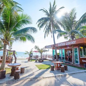 Baansuan Aokhai Beach Resort メーピン Exterior photo