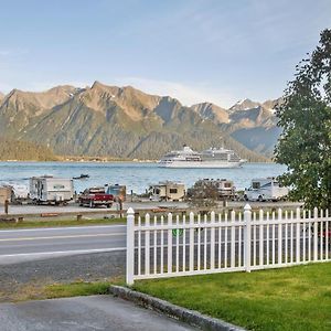 Alaska'S Point Of View スワード Exterior photo