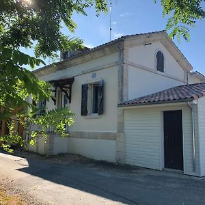 Buzet-sur-Baise L'Ile Aux Bateaux Bed & Breakfast Exterior photo