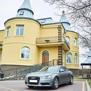 ホテル Приватна Садиба Фортеця Малехів リヴィウ Exterior photo