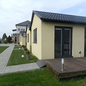 ザトルDobranocka - Pokoje I Caloroczne Domki Blisko Energylandiiアパートメント Exterior photo