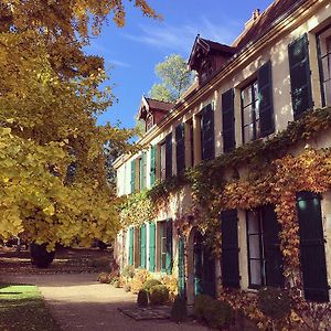 ホテル Chateau De Martigny Poisson Exterior photo