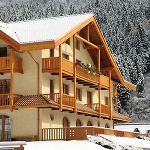 Holidays Dolomiti Apartment Resort カリゾーロ Exterior photo