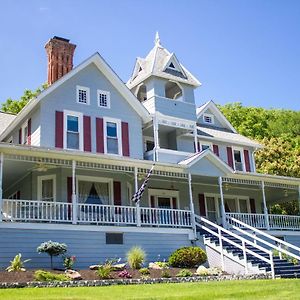 ワトキンズ・グレン Hudson Manor Bed & Breakfast Bed & Breakfast Exterior photo