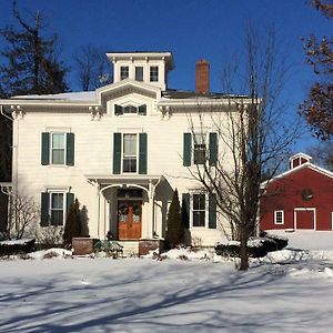 Antique Mansion B & B ラトランド Exterior photo