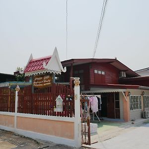 Muangluangraek Homestay スコタイ Exterior photo