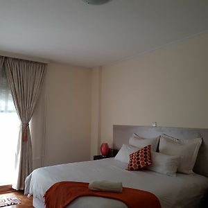 Lolos Elegant Three Bedroom Apartment ハラレ Exterior photo