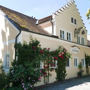 ホテル Schloss - Schenke Tunzenberg Mengkofen Exterior photo